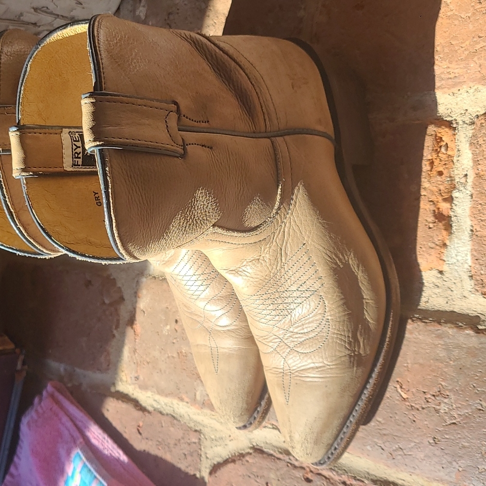 Frye Billie short